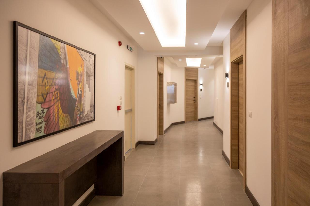 Liv Weibdeh Hotel Suites Amman Exterior photo