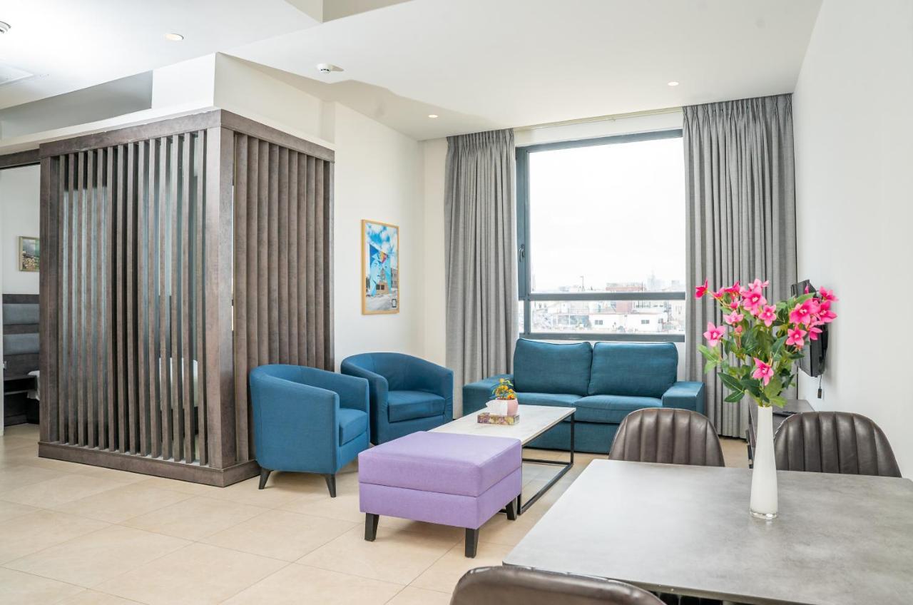 Liv Weibdeh Hotel Suites Amman Exterior photo